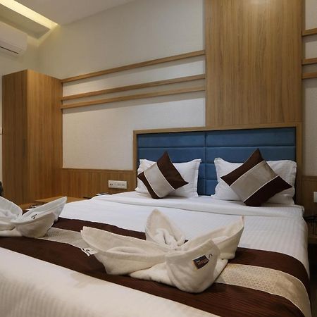 Hotel Decent Unjha Luaran gambar