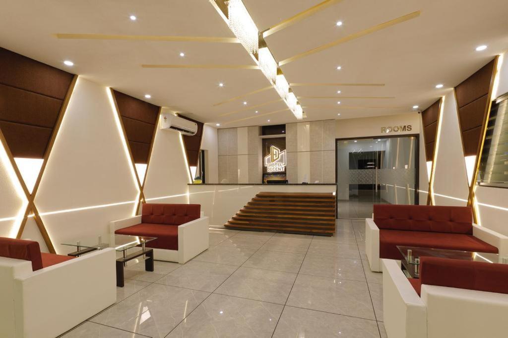 Hotel Decent Unjha Luaran gambar