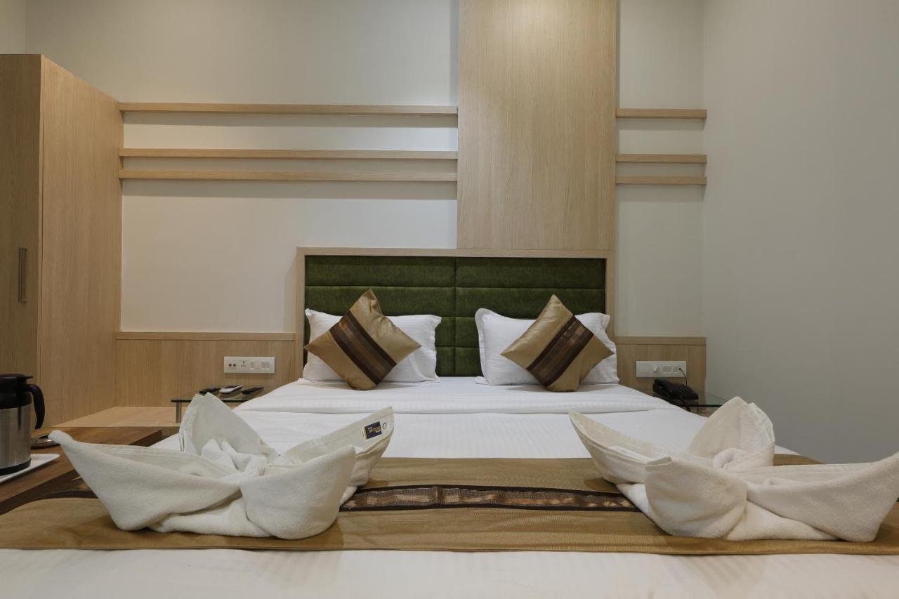 Hotel Decent Unjha Luaran gambar