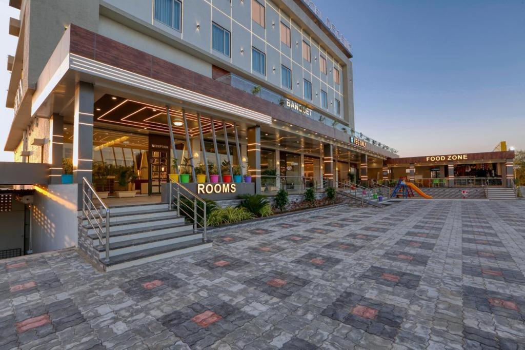 Hotel Decent Unjha Luaran gambar